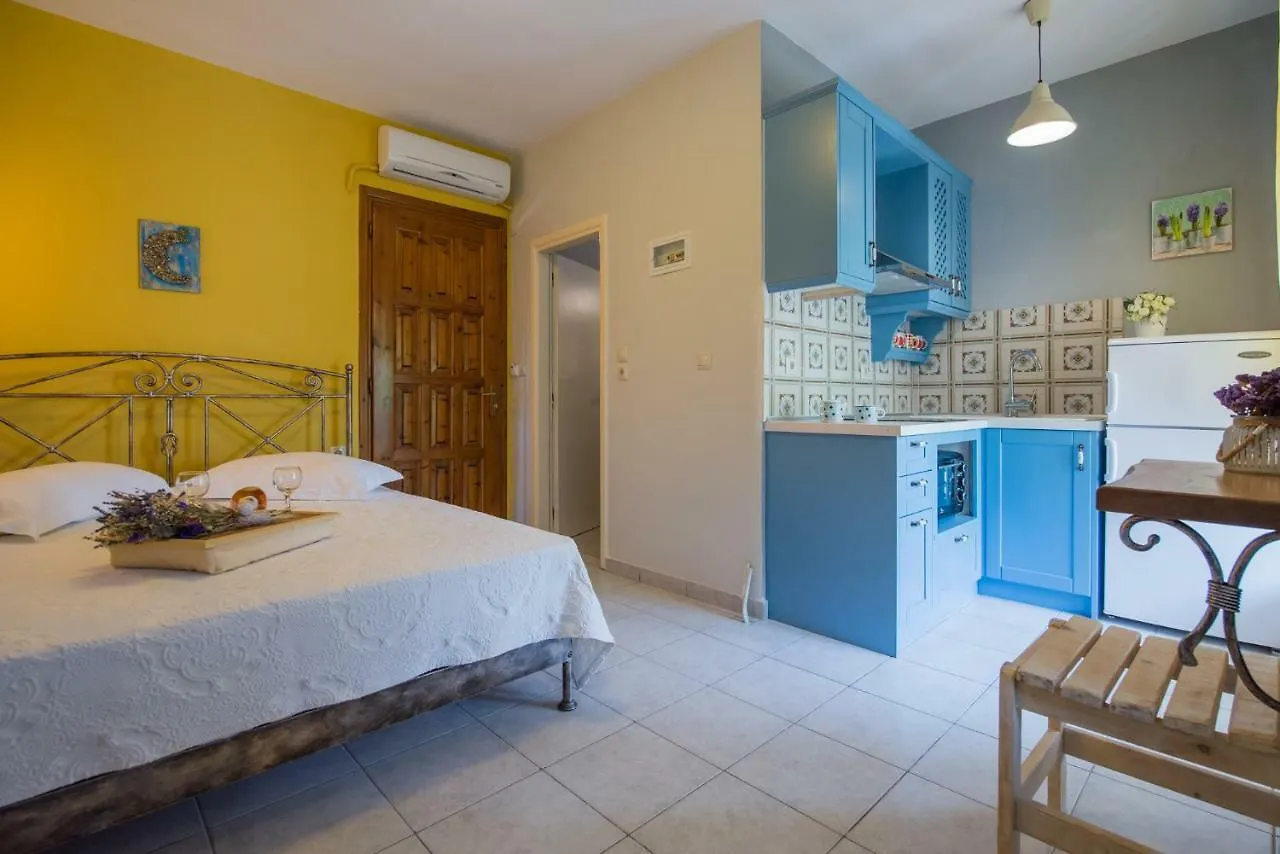 Sofia'S House Apartment Vourvourou